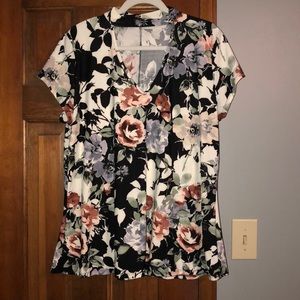 cut out neck flowy dress!